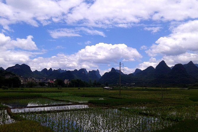 Guilin Highlights Tour Li River to Yangshuo and Xianggong Hill - Entering the day at 8:00 am: pickup, pier timing, and getting tickets