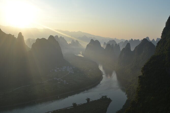 Guilin Highlights Tour Li River to Yangshuo and Xianggong Hill - The 4-hour Li River cruise: karst views plus your lunch choice