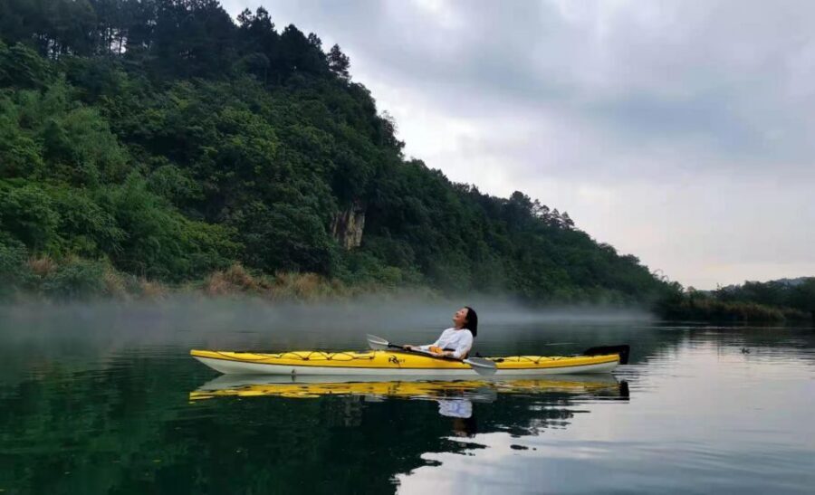 Guilin: Kayaking Adventure with Local Guide - Your Guide, Your Pace: Why Beginners Can Actually Do This