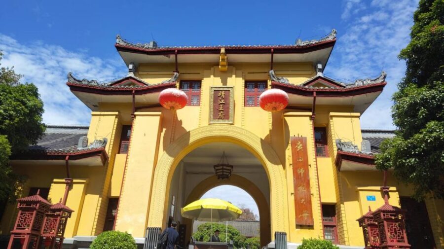 Guilin: Private Full-Day City Tour with Fubo Hill - South China Pearl Museum: Learn the Process, Then Shop Smart