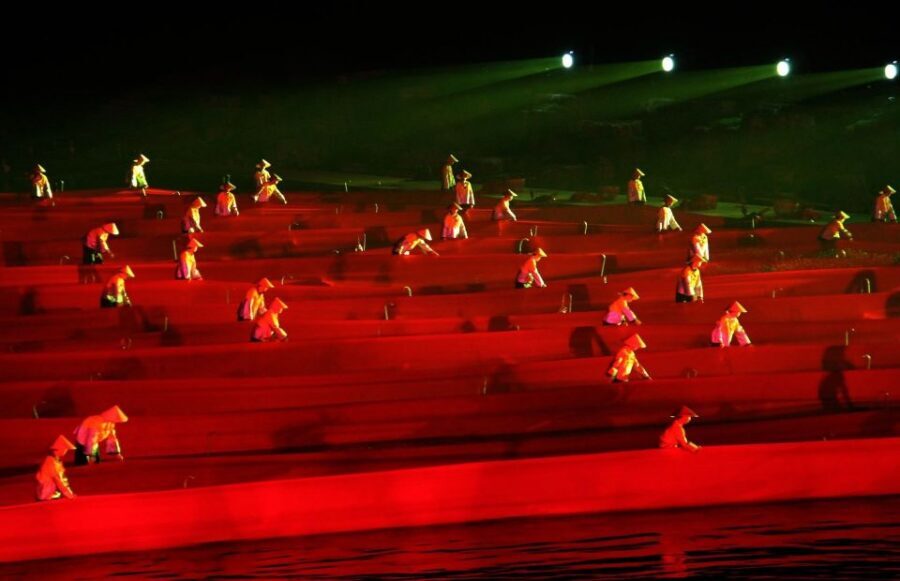 Guilin: Private Full-Day Li River Cruise and Liusanjie Show - Guides matter more than you think on a timed day