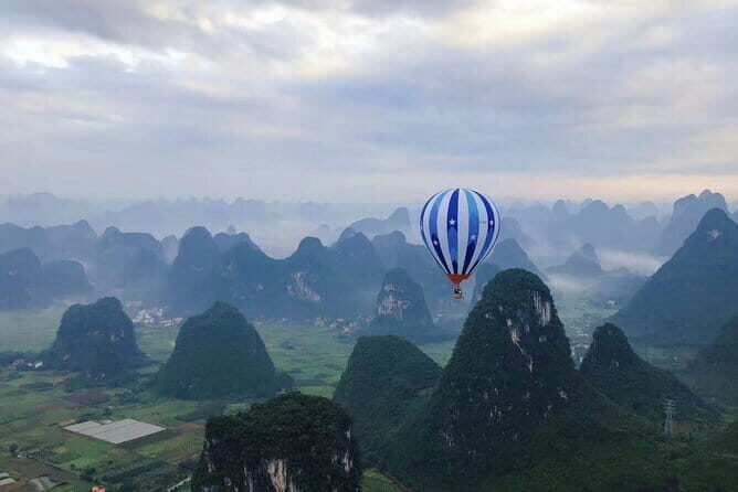 Gullin: Li River Cruise with Pickup and Yangshuo - The cruise itself: watching karst peaks slide by on the Li River