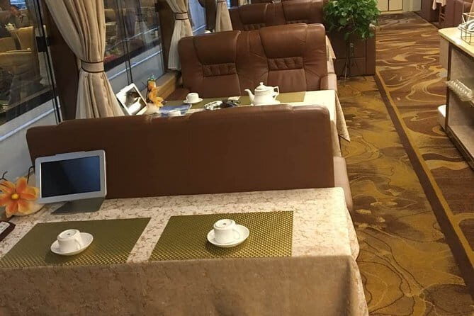Gullin: Li River Cruise with Pickup and Yangshuo - Lunch on board: boxed lunch vs buffet lunch, and what’s worth your expectations