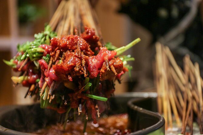 Half-Day Chengdu Back Alley Foodie Tour - The market stroll: taste first, then cook with context