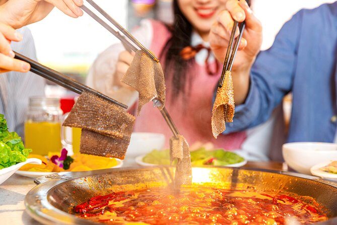 Half-Day Chengdu Back Alley Foodie Tour - Cooking Sichuan hotpot at home: red pot, white pot, and double-pot method