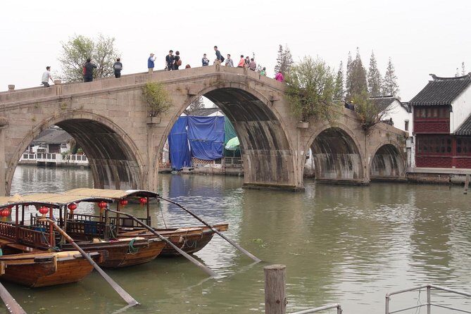Half Day Shanghai Tour to Zhujiajiao Water Town - Getting there: pickup, the AC minivan, and why the 8:00 am start matters