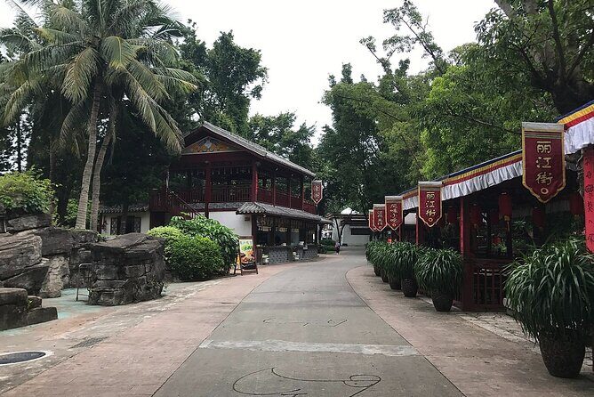 Half Day Shenzhen Splendid China Folk Village Guided Tour - Should you book this half-day Shenzhen Folk Village tour?