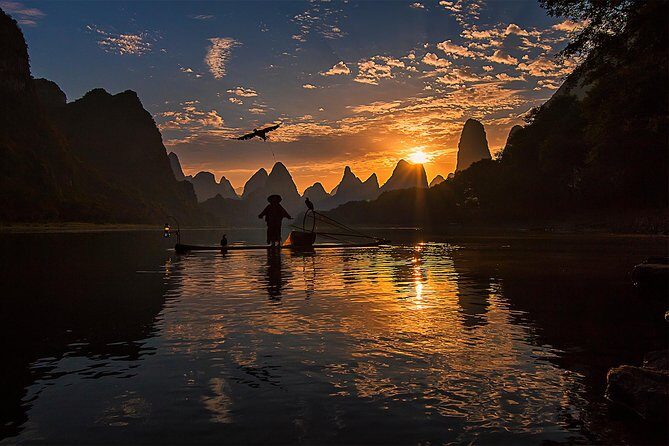 Half-day Xingping photographic Sunrise tour with the Fisherman - The Fisherman Scene: How to Photograph Cormorant Fishing Without Fussing