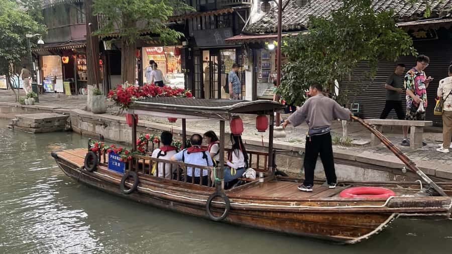 Half-Day Zhujiajiao Water Town Wonders Private Tour - Getting From Downtown Shanghai to a 1,700-Year Water Town