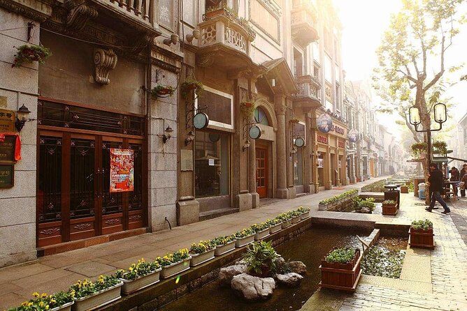 Hangzhou Private Architecture Day Tour - Stop 1: Guo’s Villa (Sky in the Mirror and Living in Quietness)