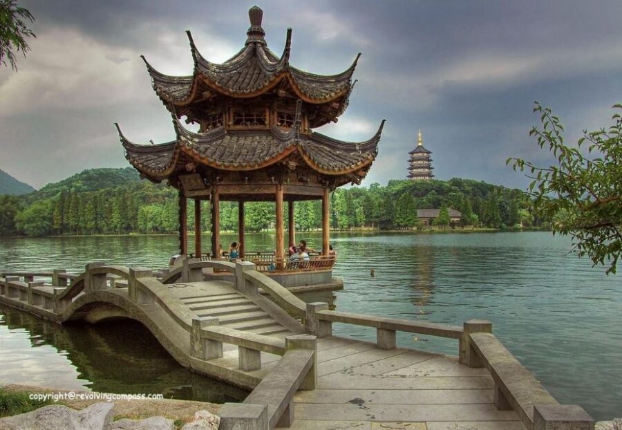 Hangzhou: Private Customized Tour of City's Top Sights - Amanfayun Village walk: calm tea-country mood right near the lake district