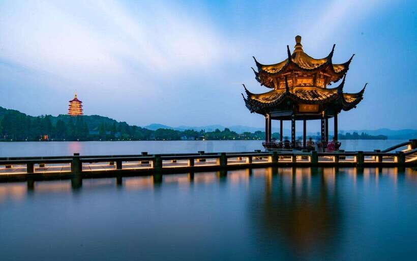 Hangzhou Private Day Trip by Bullet Train from Shanghai - Getting from Shanghai to Hangzhou without wasting your day