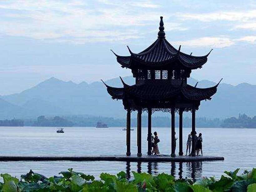 Hangzhou Private One Day Trip from Shanghai by Bullet Train - Price and value: what $270 per person actually covers