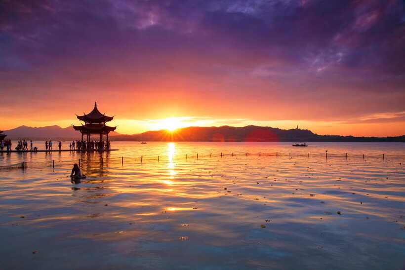 Hangzhou:Luxury West Lake Cruise+Santan Yinyue Island Ticket - Santan Yinyue Island: Three Pools Mirroring the Moon in Daylight