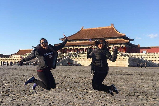 Hiking Tour Jiankou to Mutainyu with English Driver Service - The people factor: English-speaking drivers and punctual patience