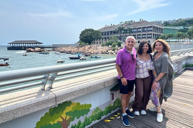 Hong Kong City Highlights and Hidden Gems by Private Car - Sheung Wan: old streets, trades, and Cat Street browsing