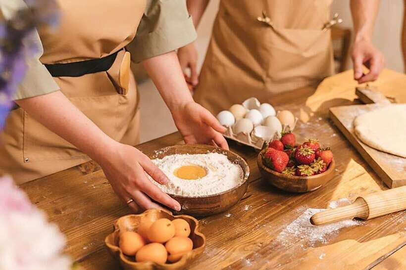 Hong Kong DIY Baking Workshop - Hokkaido Baked Cheese Tart - The Tablet Electronic Instructor: How the Workshop Actually Runs