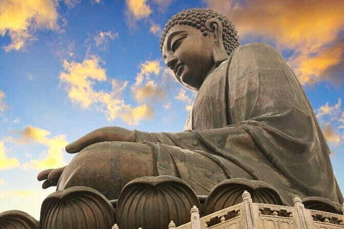Hong Kong Full-Day Private Walking Tour with a Local Guide - Central District art and design: Tai Kwun and PMQ