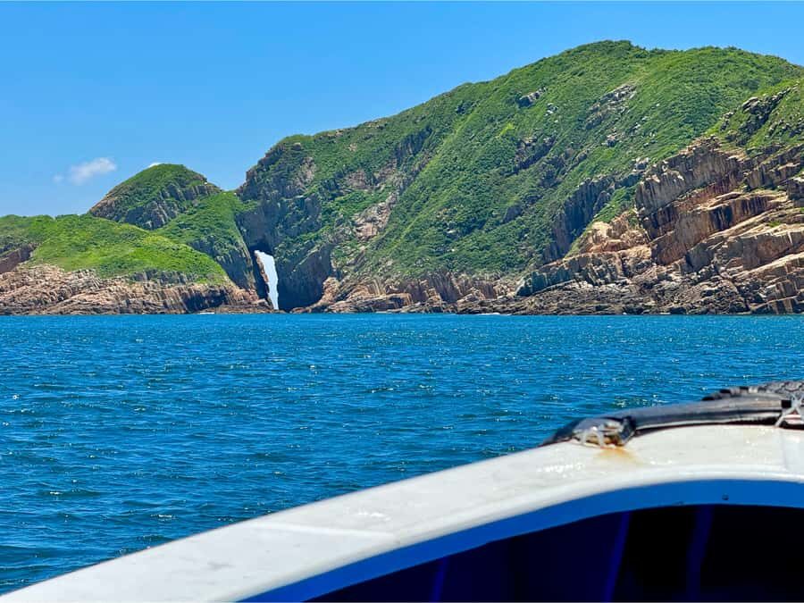 Hong Kong: Geopark Four Sea Arches Volcano Sightseeing Tour - Price and Value: What $76 Buys in 2 Hours