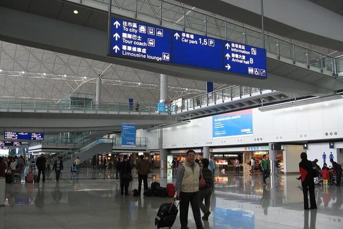 Hong Kong Island Orientation - Coach comfort, group size, and the kind of hassle this tour removes