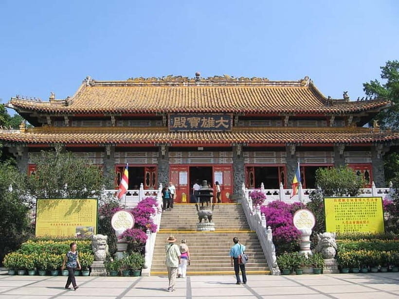 Hong Kong: Lantau Big Buddha Tour with Cable Car - Vegetarian canapés at Po Lin: a small inclusion with real value