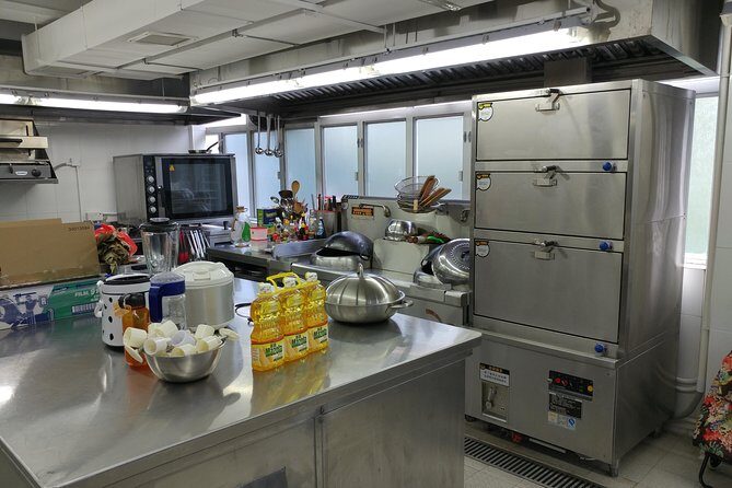 Hong Kong Market Walking Tour & Chinese Cooking Class - Key Points to Know Before You Go