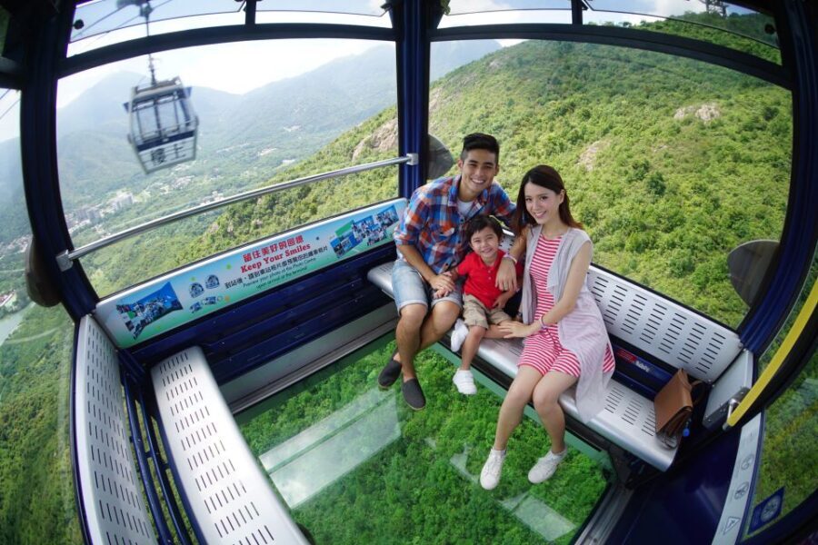 Hong Kong: Ngong Ping 360 Cable Car, Tai O & Big Buddha Tour - Boat cruise and dolphin watch near General’s Rock