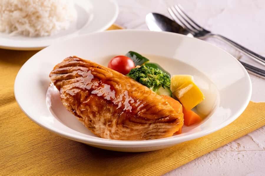 Hong Kong: Ocean Park Entry Ticket+ Superior Set Meal Coupon - Price and Value: Is $86 a Smart Use of Your Day?