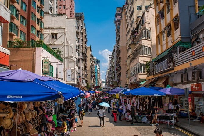 Hong Kong Photography Masterclass - Private Photography Lesson - Nathan Road: neon streets for timing, motion, and framing