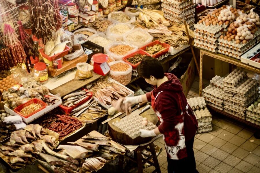 Hong Kong: Private Street Food Tour with a Local Insider - Should You Book This Hong Kong Street-Food Tour?