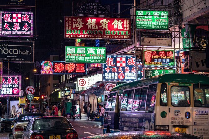 Hong Kong Private Walking Tour with a Local - How a Lokafyer turns your wishes into a real route