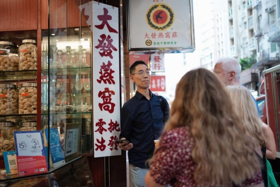 Hong Kong: Street Food Tasting Tour in Old Town Central - Who should book this Hong Kong street food tasting tour