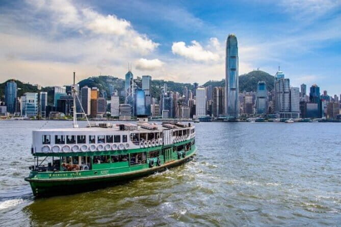 Hong Kong's Trendiest Neighbourhood Sheung Wan - The guide difference: like-minded Local Host, not scripted talking points