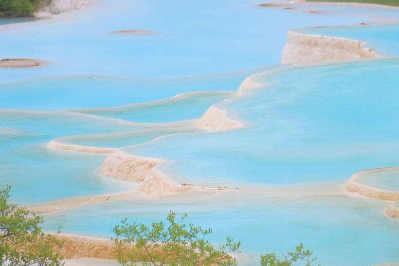 Huanglong Scenic Area: Explore Stunning Five-Colored Ponds - Huanglong in One Day: Why the Five-Colored Ponds Are Different