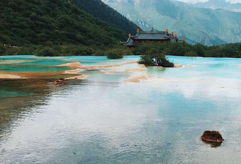 Huanglong Scenic Area: Explore Stunning Five-Colored Ponds - What to Pack for Sichuan Cold and High Altitude
