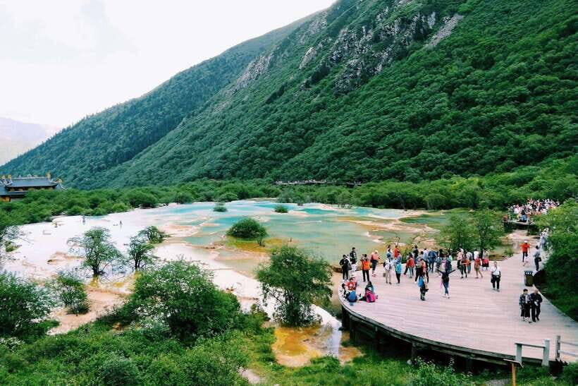 Huanglong Scenic Area: Explore Stunning Five-Colored Ponds - Choose Your Start: Visitor Center vs Cableway