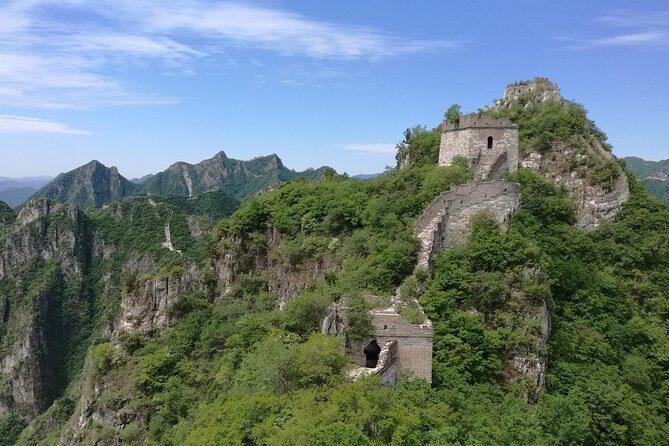 Jiankou Great Wall (To Mutianyu) Private Guided Day Tour - Pickup, timing, and what you should expect on the road