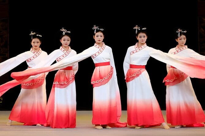 Jinjiang Theater: Eight-Face Changing-Legendary Sichuan Opera - Face-Changing and Eight-Face Changing: How to Watch Without Losing It