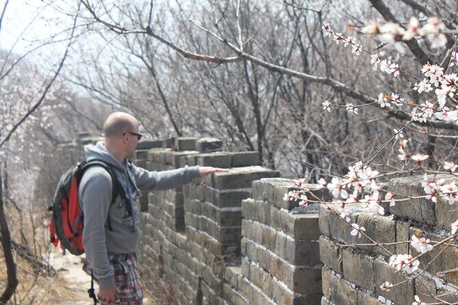 Jinshanling Great Wall to Simatai West Sunset Hiking Private Tour - What to Bring for a Comfortable Tower Hike