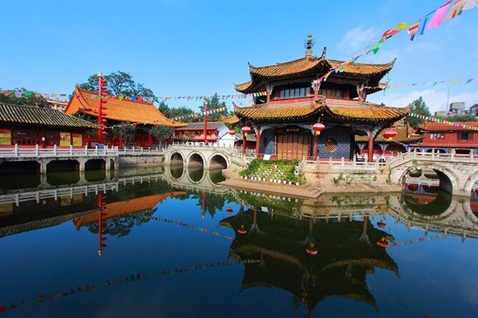 Kunming Classic Tour: Daguan Pavilion, Yuantong Temple, Green Lake Park - Yuantong Temple: Kunming’s Major Buddhist Site and Its Snake Carvings