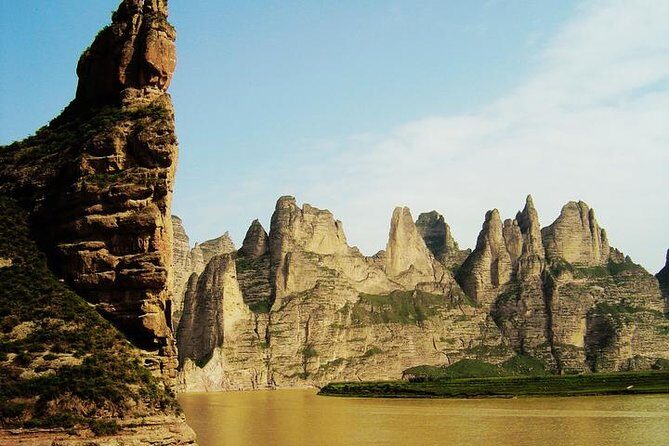 Lanzhou Private Day Tour: Binglingsi Grottoes and Liujiaxia Gorge - Private driving from Lanzhou: comfort that buys back your energy