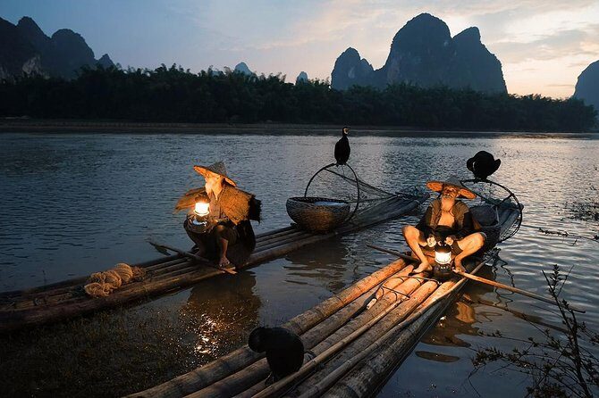 Li River Cruise with bamboo Rafting & Xianggong Hill Private Tour - Morning in Guilin: how the 8:30am pickup shapes the day