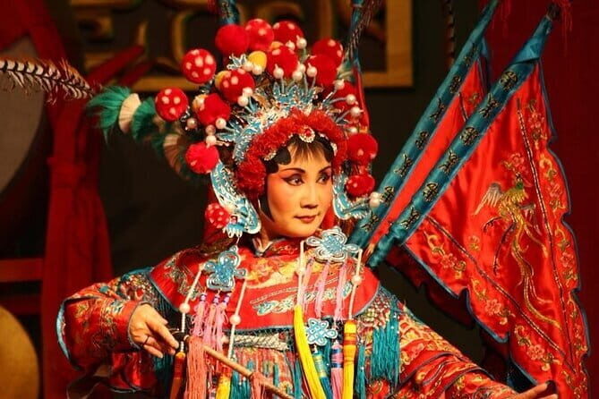 Liyuan Theatre Peking Opera Ticket - English subtitles: the difference between watching and understanding