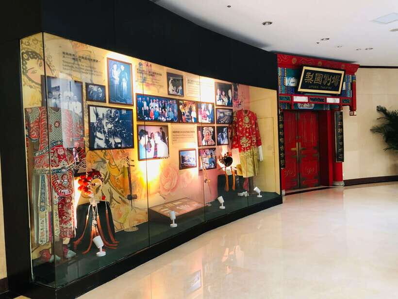 Liyuan Theatre Peking Opera Ticket - Transfers and getting there: what’s included and what’s on you
