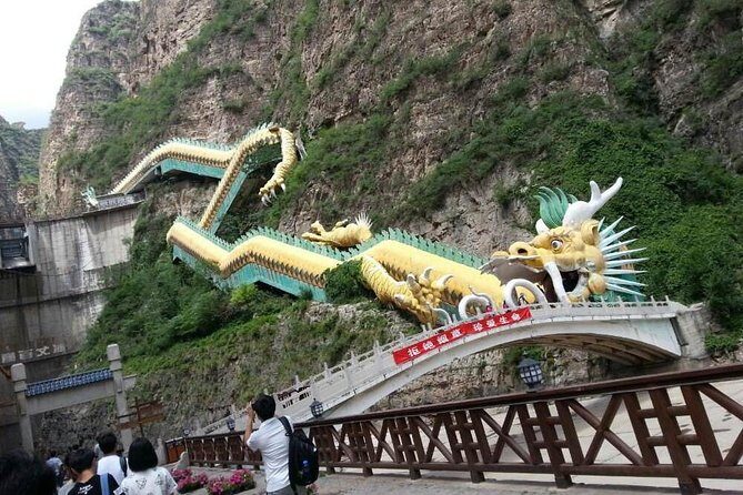 Longqing Gorge and Guyaju Caves Private Day Tour - Hotel pickup and the “you just get in the car” advantage
