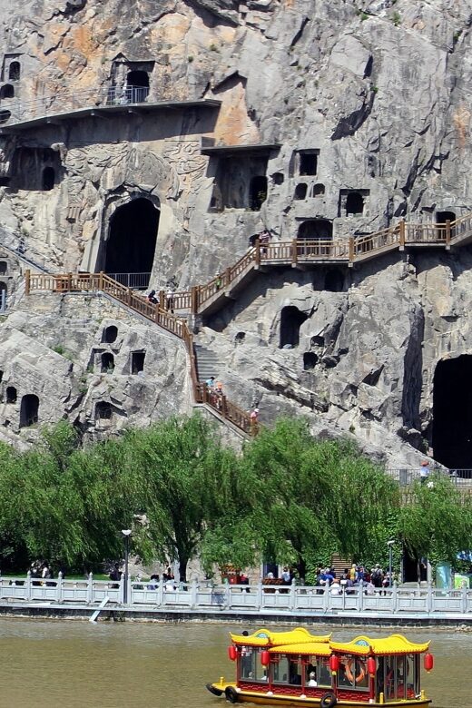 Luoyang Private Day Tour to Shaolin Temple&Longmen Grottoes - Boat Cruise at Longmen: Views From the River That Change Everything