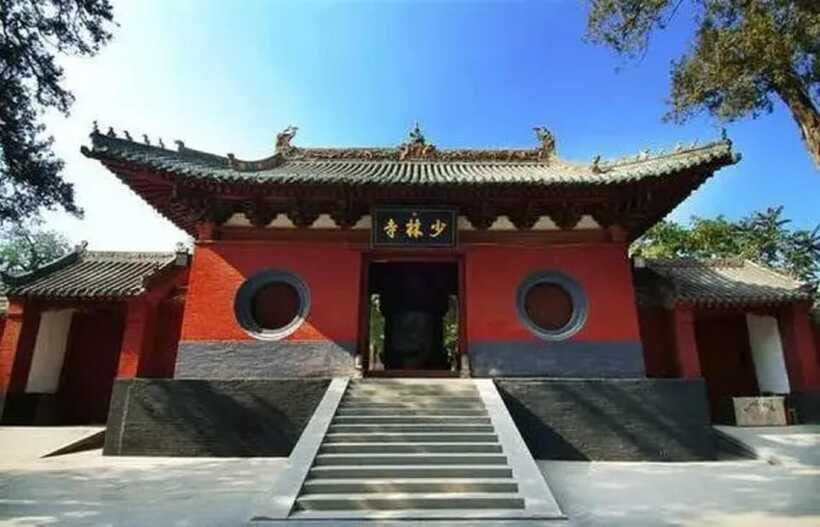 Luoyang: Shaolin Temple Entry Ticket - Showtimes: Match Your Temple Visit to the Fixed Schedule