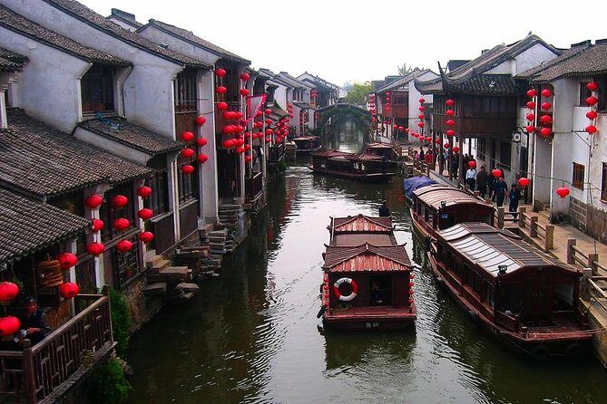 Mini Group: One-Day Zhouzhuang and Jinxi Water Town Tour - Two Water Towns, One Practical Day Out of Shanghai