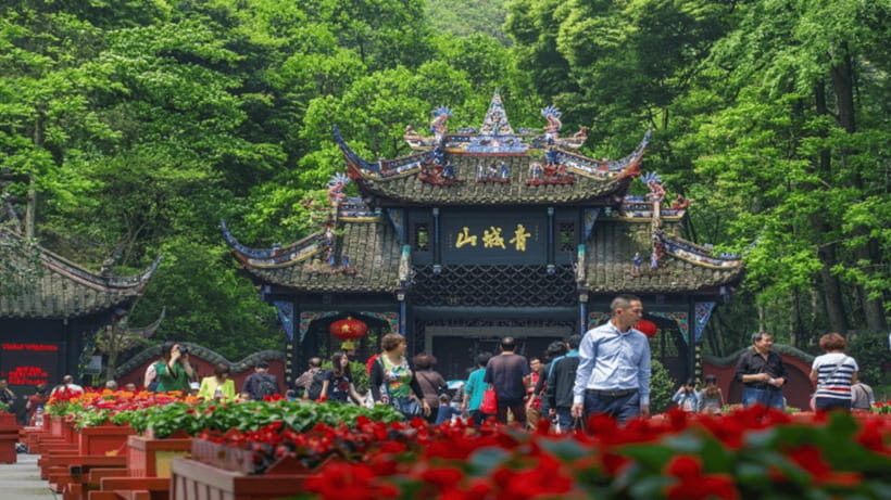 Mount Qingcheng Tour: Explore Serene and Sacred Taoist Site - Price and value: what $105 gets you (and what it doesn’t)