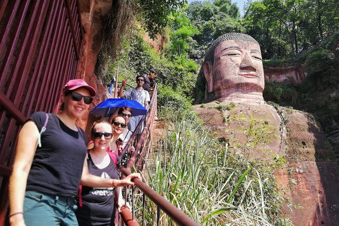 Mt Emei and Giant Buddha 2 Days Tour - Green Bus + Easy Walking: Why the Pace Works for Most People